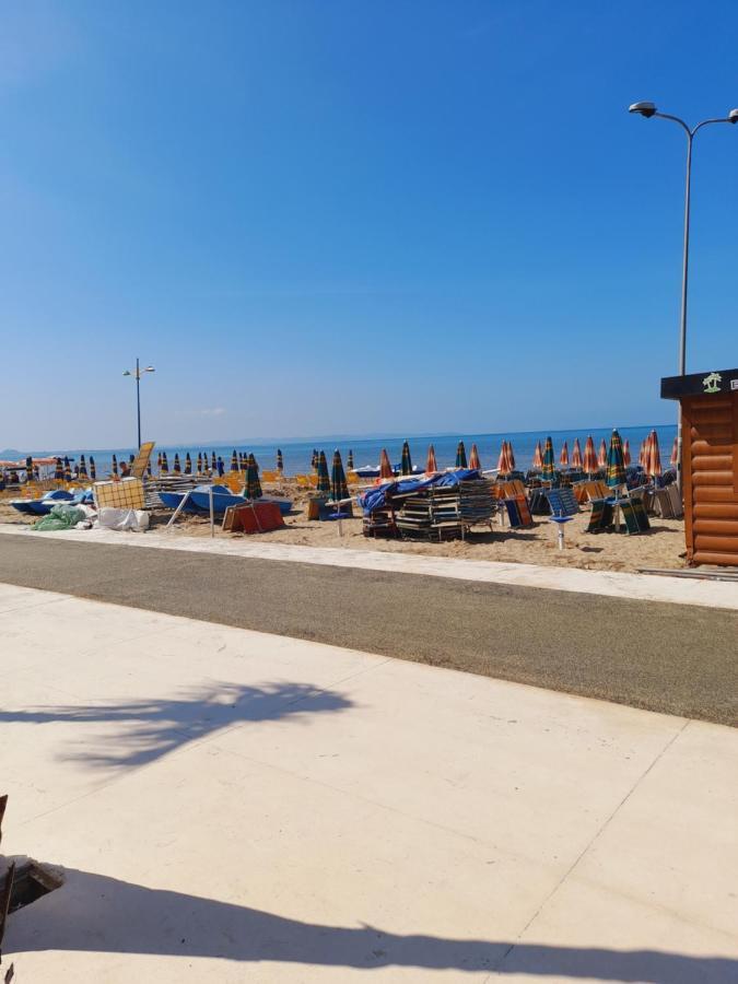 Seaside Deluxe Apartment Δυρράχιο Εξωτερικό φωτογραφία
